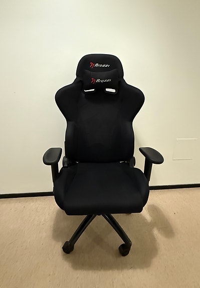 Aarozzi gaming chair
