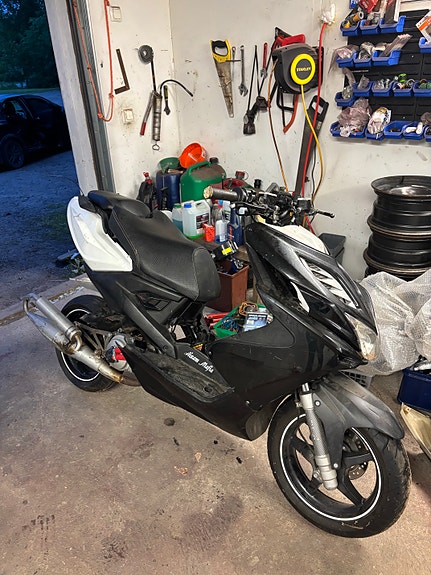Yamaha aerox osina