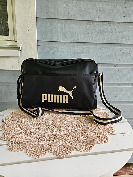 Puma olkalaukku