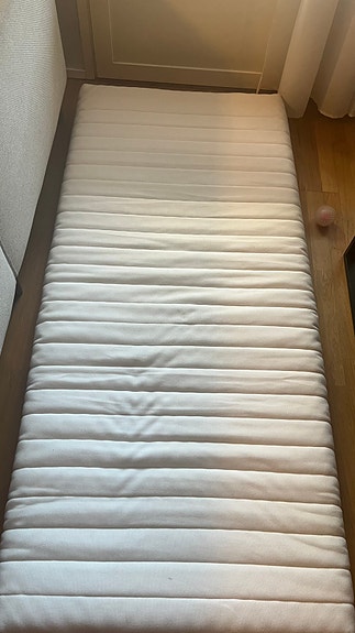 IKEA patja valkoinen VARATTU