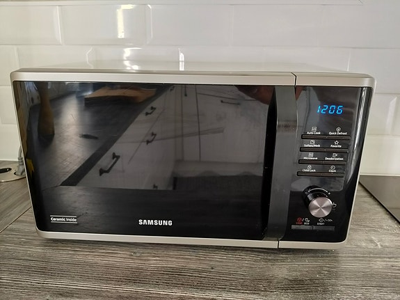 Samsung mikroaaltouuni