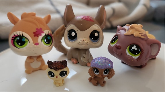 Littlest Pet Shop figuurit, 3 + 2 miniä