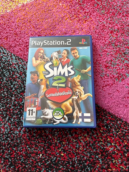 The Sims 2 Lemmikkielämää PS2