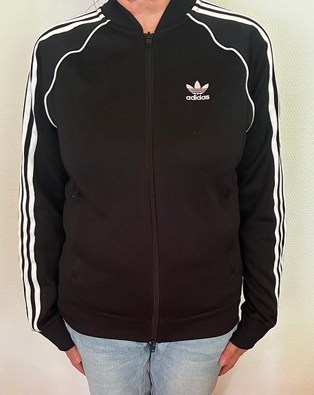 Adidas verkkaritakki XS musta