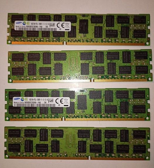 64GB DDR3 ECC Registered (4*16GB 1600MHz)