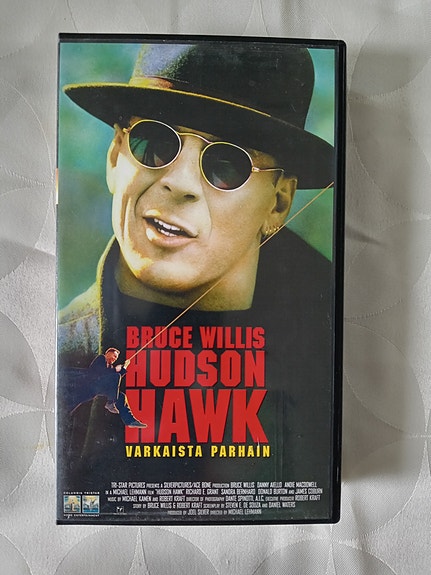 Hudson Hawk Varkaista parhain VHS-elokuva suomeksi
