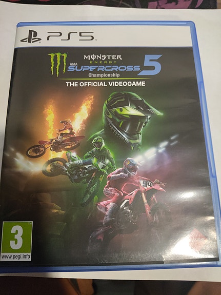 PS5 Monster Energy Supercross 5 -peli