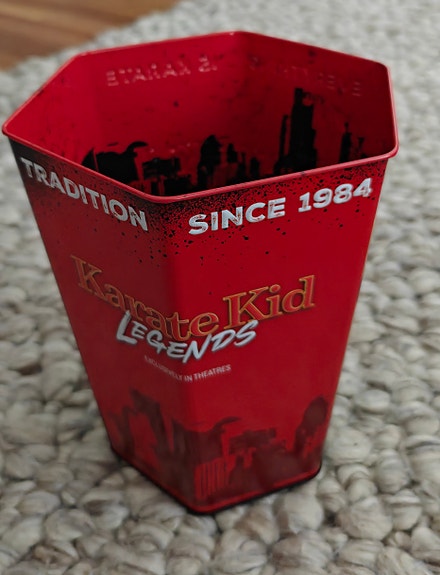 Popcorn kulho, Karate Kid