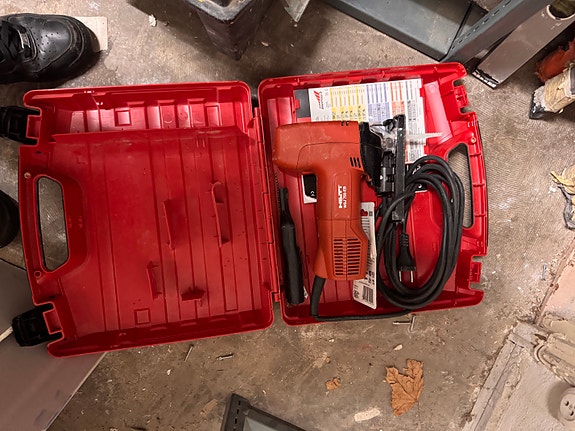 Hilti pistosaha