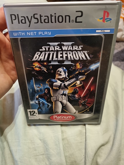PlayStation 2 Star Wars Battlefront II peli