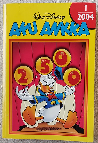 Aku Ankka 1/2004 nidottu neljännesvuosikerta
