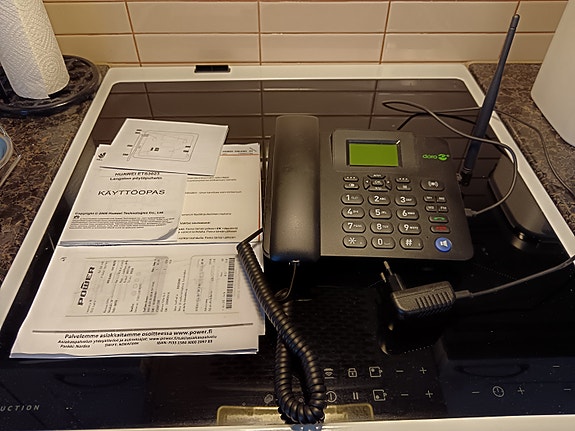 Doro pöytäpuhelin GSM-antenilla