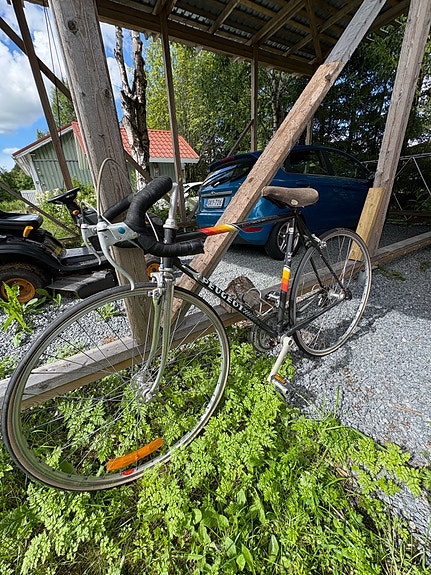 Peugeot vintage maantiepyörä