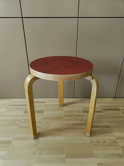 Vanha Aalto Artek 60 jakkara lino