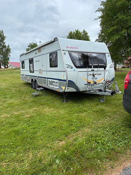 Vuokrataan Dethleffs Camper 740
