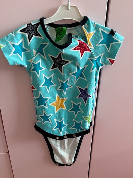 Villervalla sininen tähti body koko 68