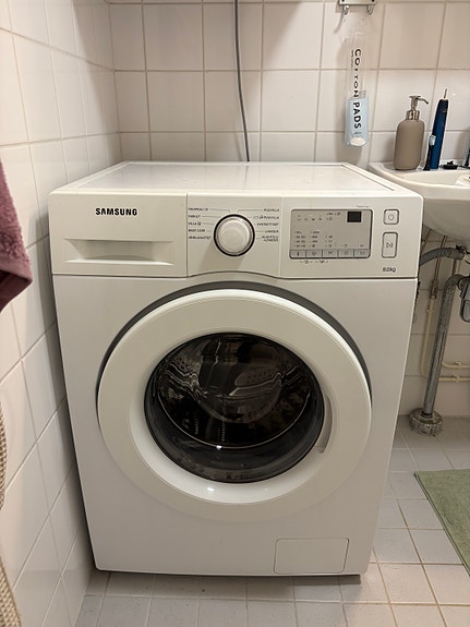 Samsung-pesukone myynnissä