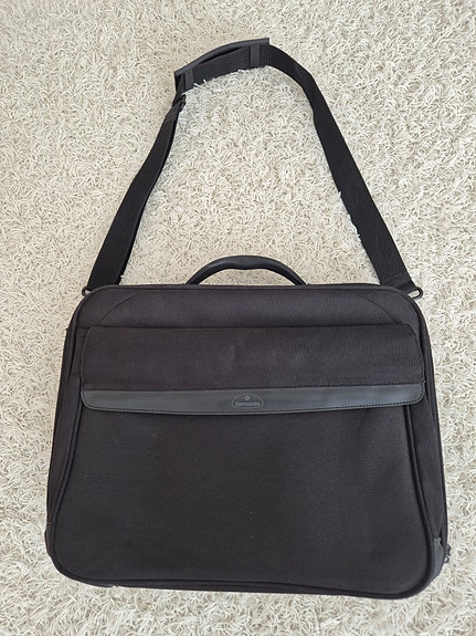 Samsonite tietokonelaukku / olkalaukku