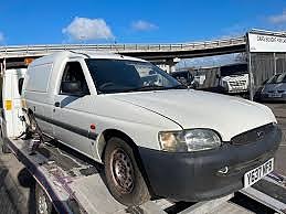 Ford Escort Van osia