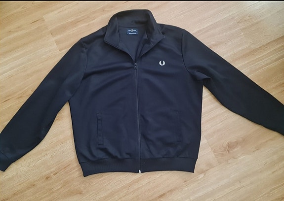Fred Perry verkkapaita koko XXL/XL