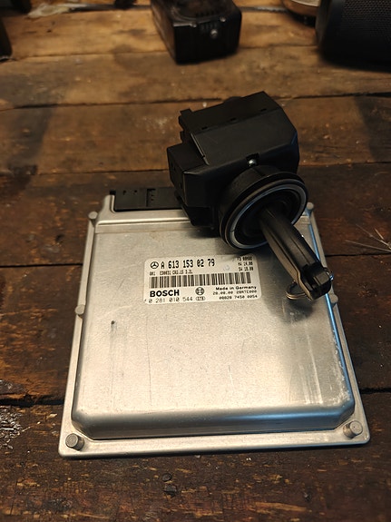 Mercedes-benz s210 ecu, virtalukko ja avain