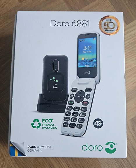 Doro 6881 4G simpukkapuhelin musta