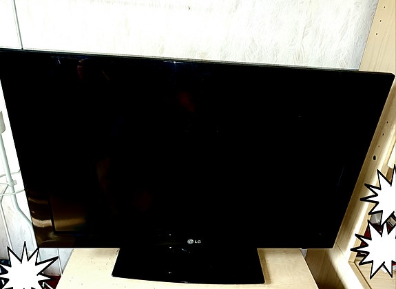LG televisio ja kaukosäädin