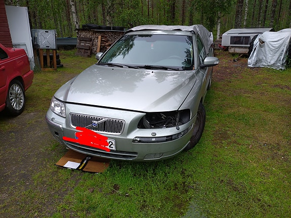 Osina Volvo V70 D5 -06