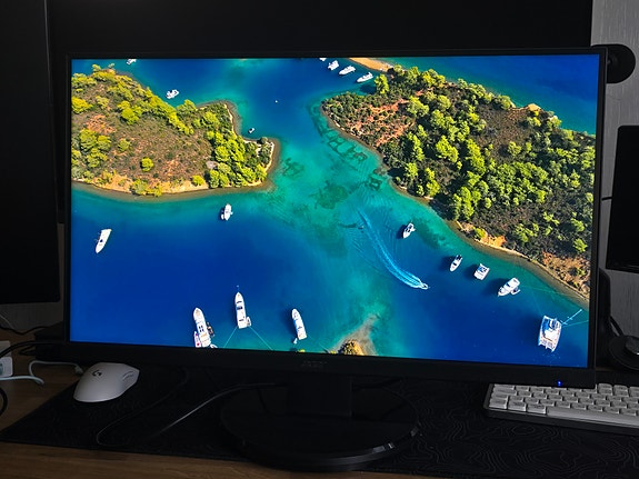 Acer 27" 1080p 60Hz näyttö DVI/VGA + DVI -> HDMI-adapteri