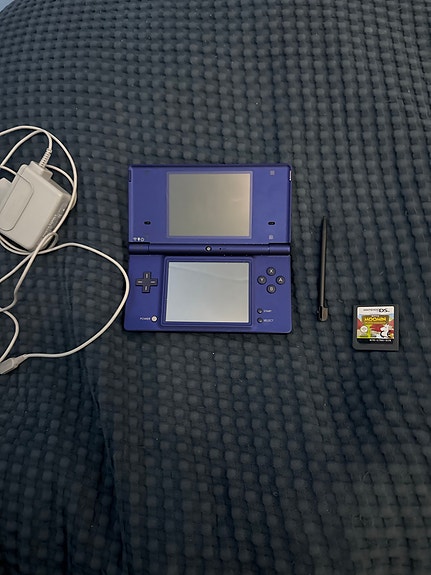 Nintendo DSi käsikonsoli sininen