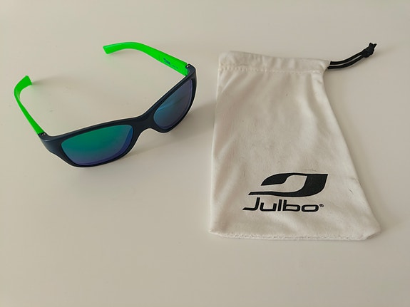 Julbo aurinkolasit