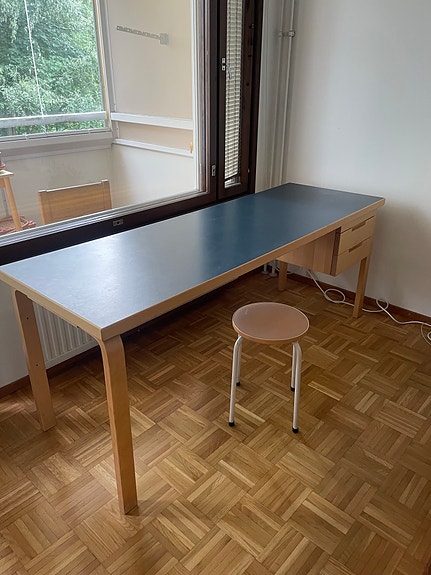 Artek Aalto kirjoituspöytä laatikostolla