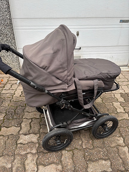 BRIO yhdistelmävaunut ruskea