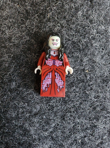 LEGO Monster Fighter Lord Vampyres bride