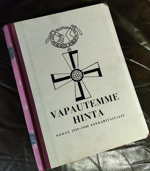 Vapautemme hinta -kirja