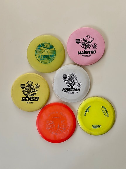 Innova Disc Golf -bägi sekä 6 kiekkoa