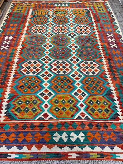Käsinkudottu Kelim 287x203