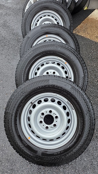 Sprinter vanteet ja renkaat 225/75R16C/CP edullisesti!!