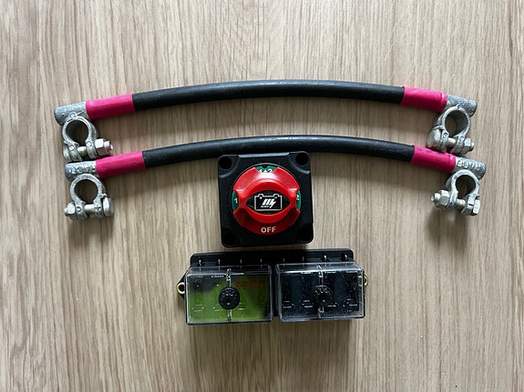 Product image 1 of 2