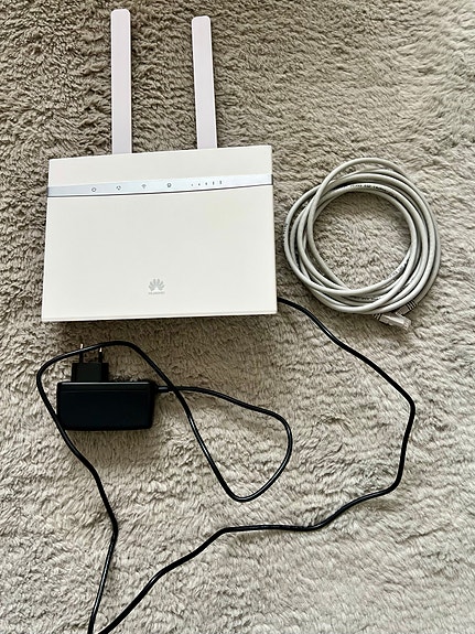 Huawei B525s-65a mobiilireititin