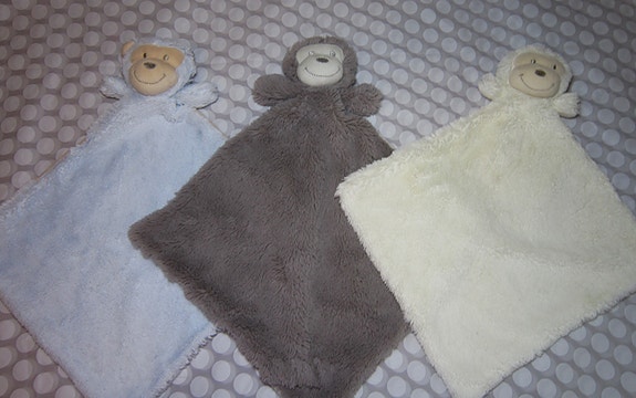 Antonio Home. Uniriepu apina/nalle  x 2. Koira x1