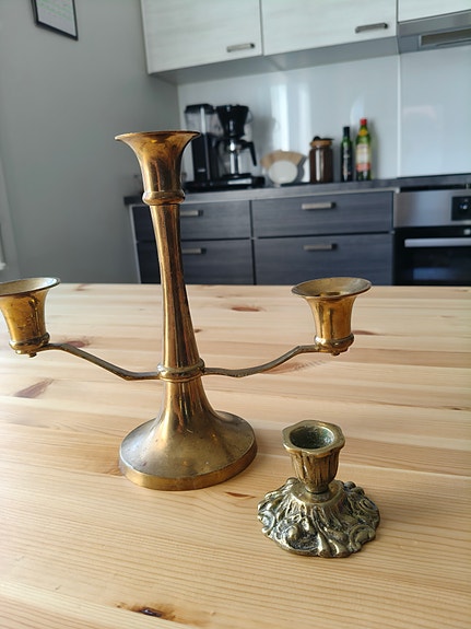Messinkiset kynttilänjalat