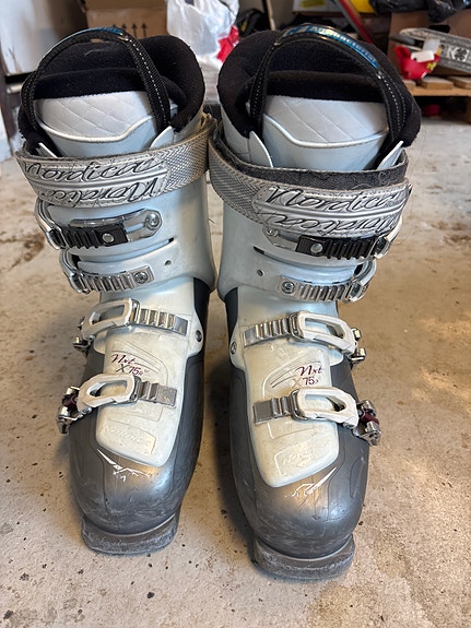 Nordica monot