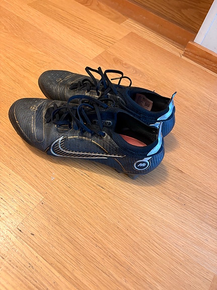Nike Mercurial nappikset