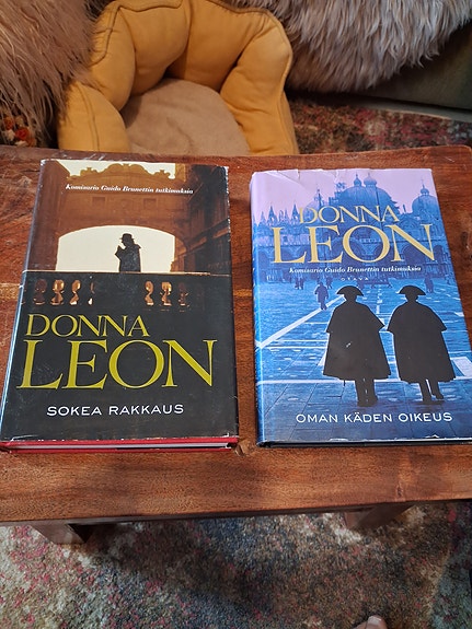 Donna Leon 2kirjaa