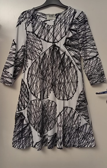 Ivana Helsinki mekko