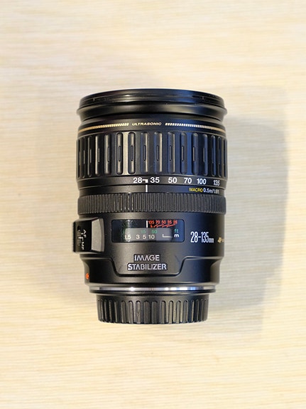 Canon EF 28-135mm f/3.5-5.6 IS USM
