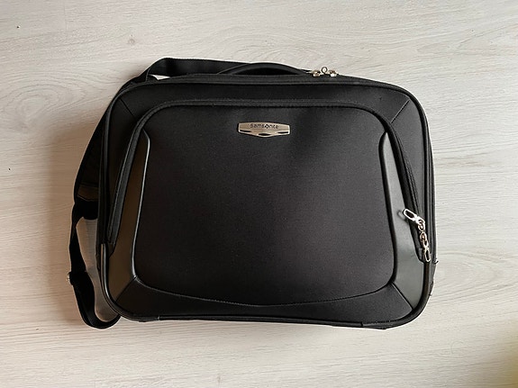 Samsonite olkalaukku