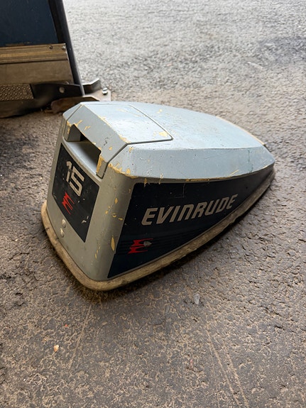 Evinrude 15 hv perämoottorin koppa