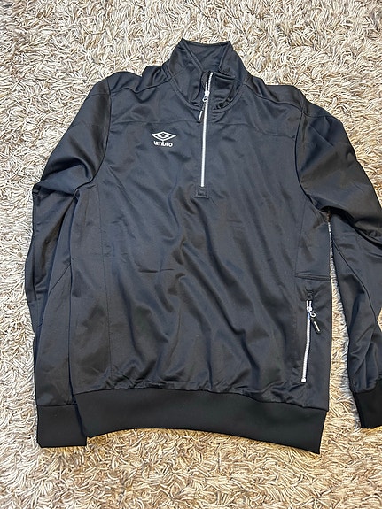 Umbro paita, koko s